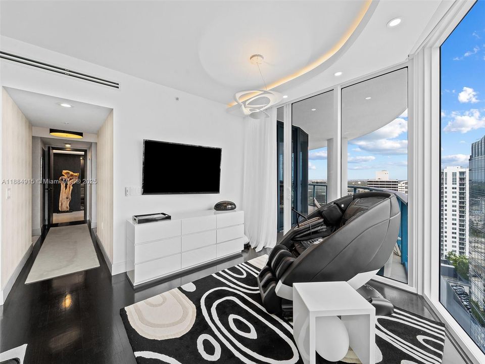 Недавно продано: $2,650,000 (3 спален, 3 ванн, 2726 Квадратных фут)