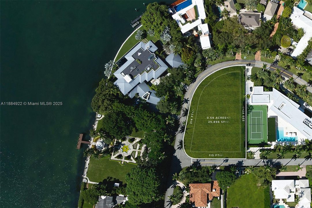 На продажу: $17,400,000 (7 спален, 7 ванн, 0 Квадратных фут)