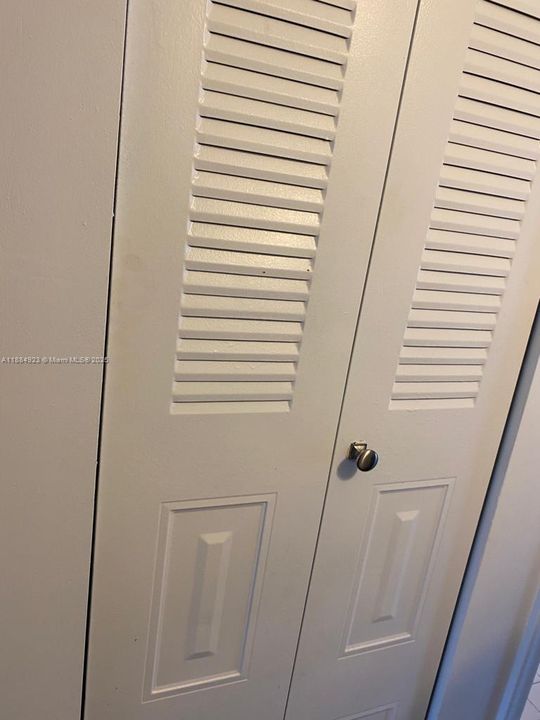 待售: $107,950 (1 贝兹, 1 浴室, 811 平方英尺)