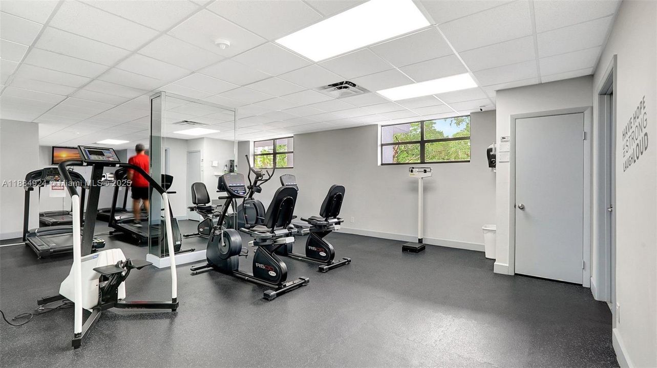 Vendido Recientemente: $420,000 (2 camas, 2 baños, 1430 Pies cuadrados)