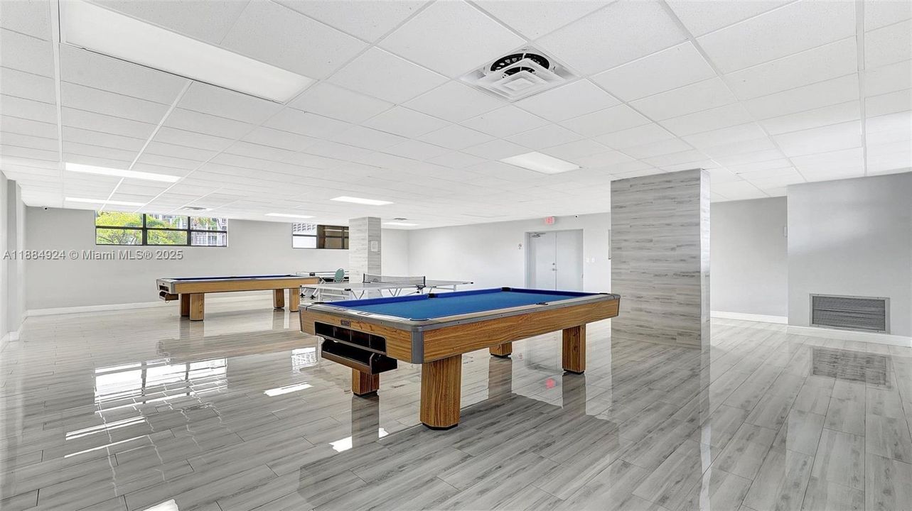 Vendido Recientemente: $420,000 (2 camas, 2 baños, 1430 Pies cuadrados)