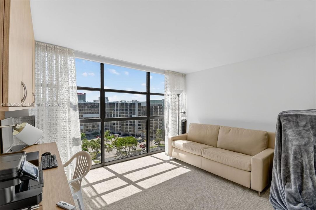 Vendido Recientemente: $420,000 (2 camas, 2 baños, 1430 Pies cuadrados)