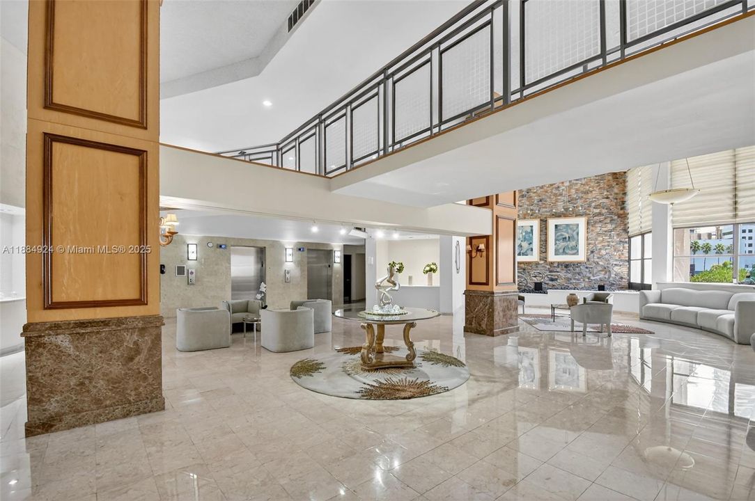 Vendido Recientemente: $420,000 (2 camas, 2 baños, 1430 Pies cuadrados)