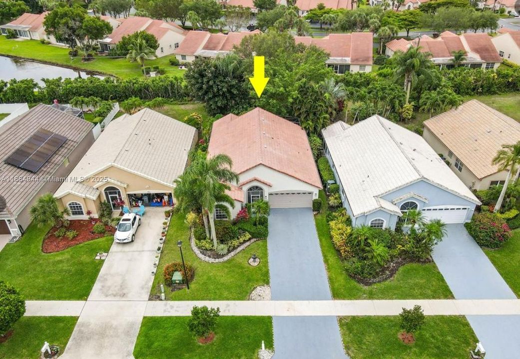 Activo con contrato: $600,000 (3 camas, 2 baños, 1644 Pies cuadrados)