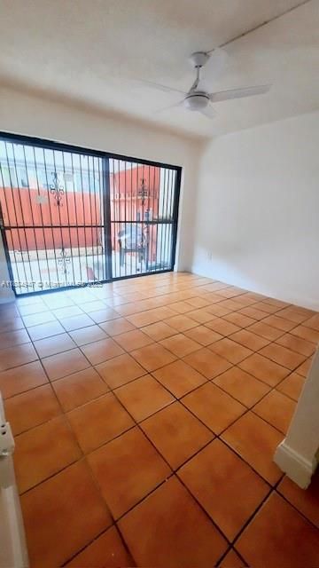 На продажу: $219,900 (1 спален, 1 ванн, 659 Квадратных фут)