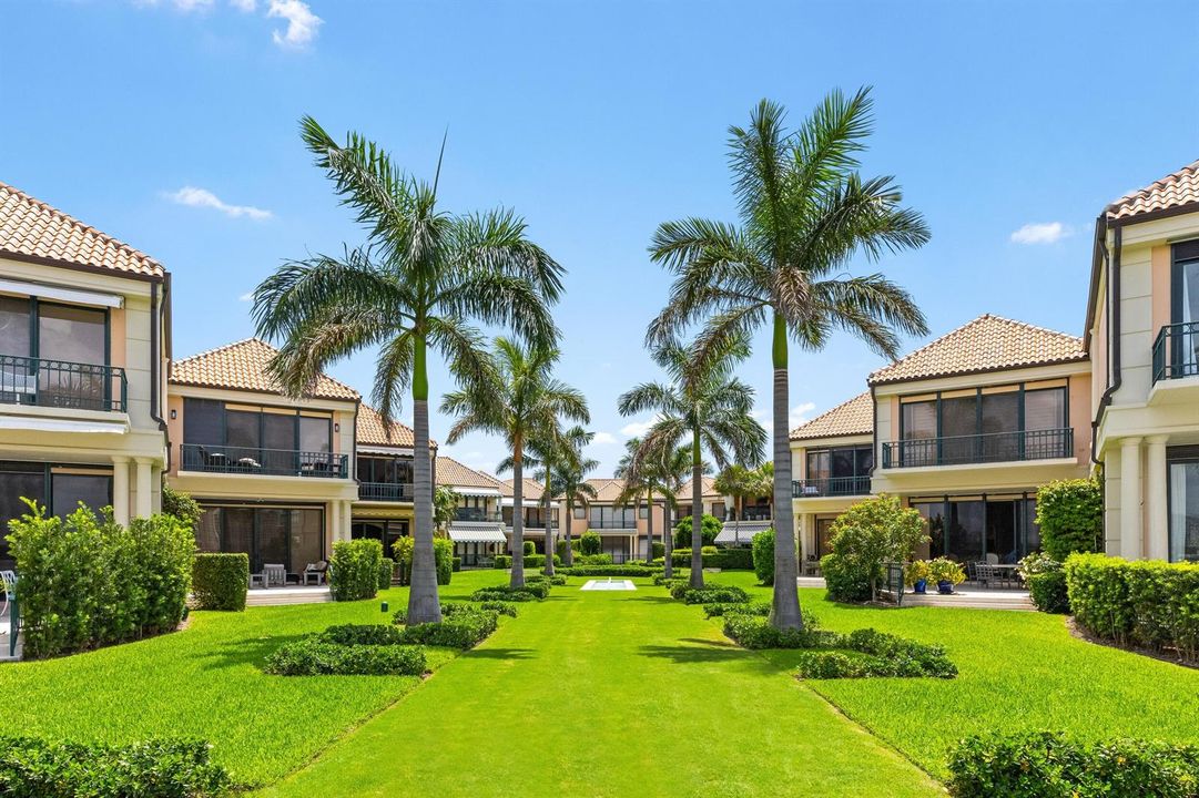 Villa Plati Grounds
