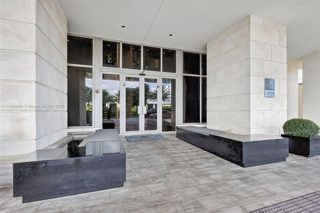 出租: $38,000 (4 贝兹, 3 浴室, 2839 平方英尺)