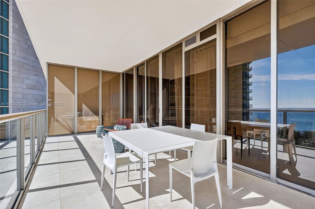 出租: $38,000 (4 贝兹, 3 浴室, 2839 平方英尺)