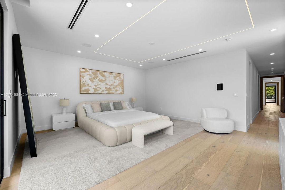 Recently Sold: $3,899,000 (6 beds, 7 baths, 4287 Square Feet)