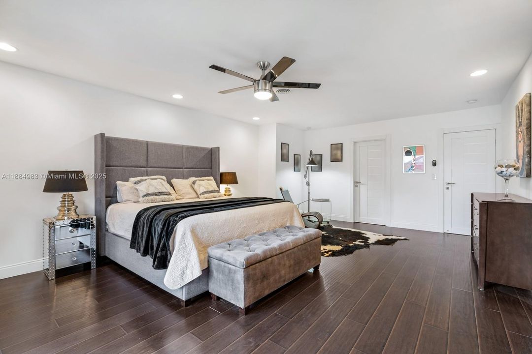 For Rent: $10,200 (4 beds, 4 baths, 2400 Square Feet)