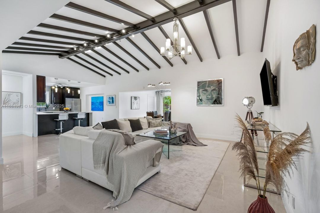 For Rent: $10,200 (4 beds, 4 baths, 2400 Square Feet)