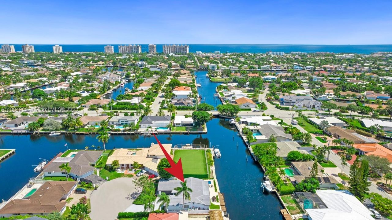 For Rent: $10,200 (4 beds, 4 baths, 2400 Square Feet)