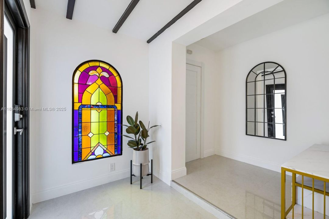 For Rent: $10,200 (4 beds, 4 baths, 2400 Square Feet)