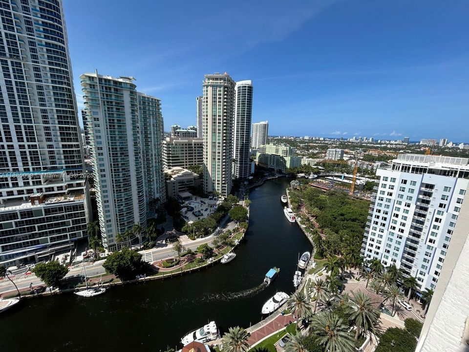 最近租的: $3,400 (2 贝兹, 2 浴室, 1246 平方英尺)