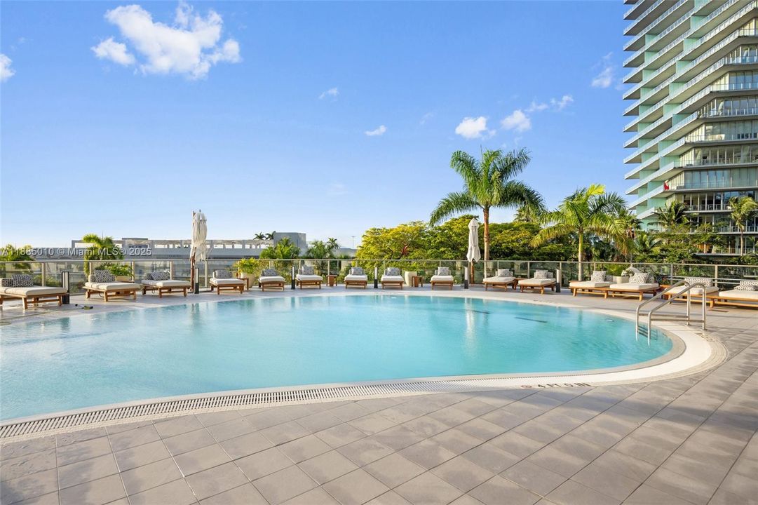 待售: $18,950,000 (5 贝兹, 5 浴室, 6611 平方英尺)