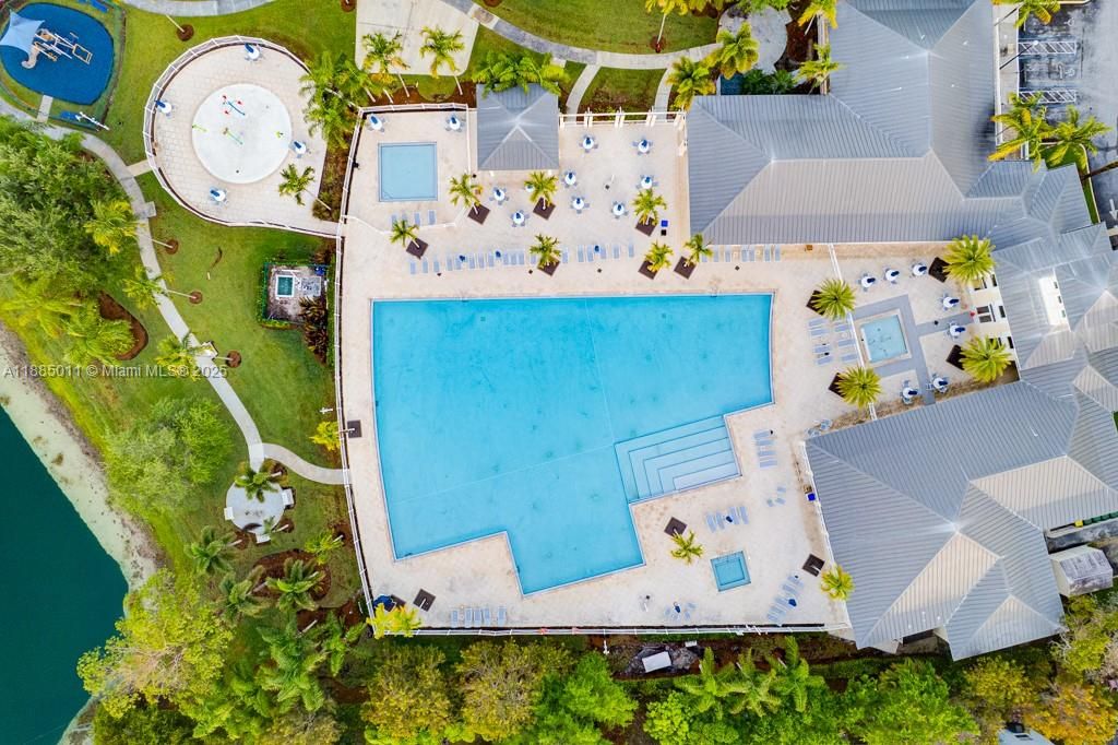 Complete club house view.