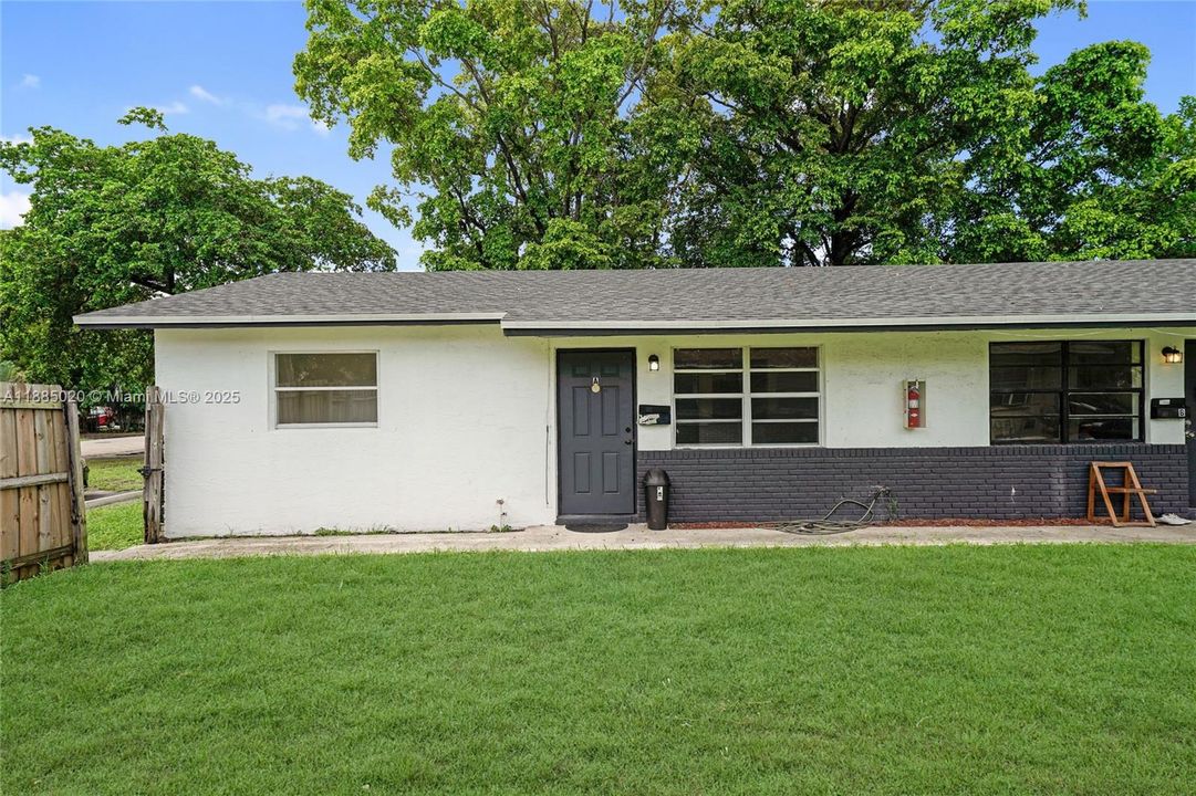 En Renta: $1,800 (2 camas, 1 baños, 1542 Pies cuadrados)