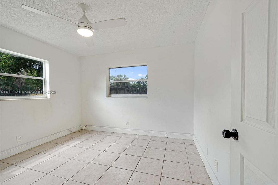 En Renta: $1,800 (2 camas, 1 baños, 1542 Pies cuadrados)