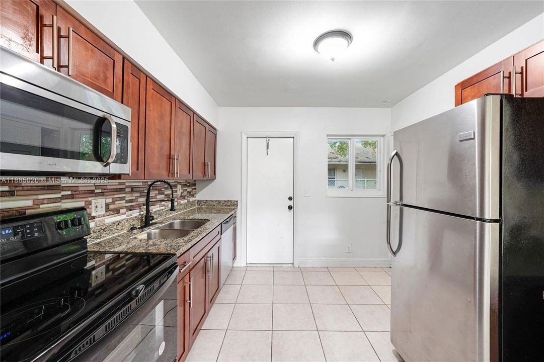 En Renta: $1,800 (2 camas, 1 baños, 1542 Pies cuadrados)