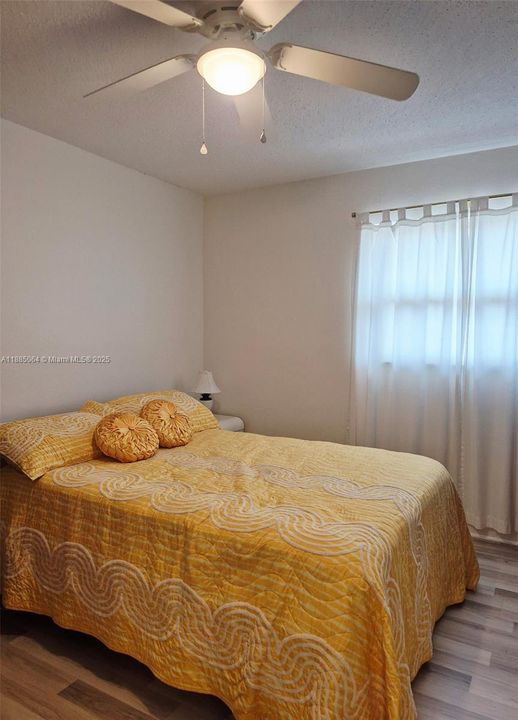 Active With Contract: $255,000 (3 beds, 2 baths, 1545 Square Feet)