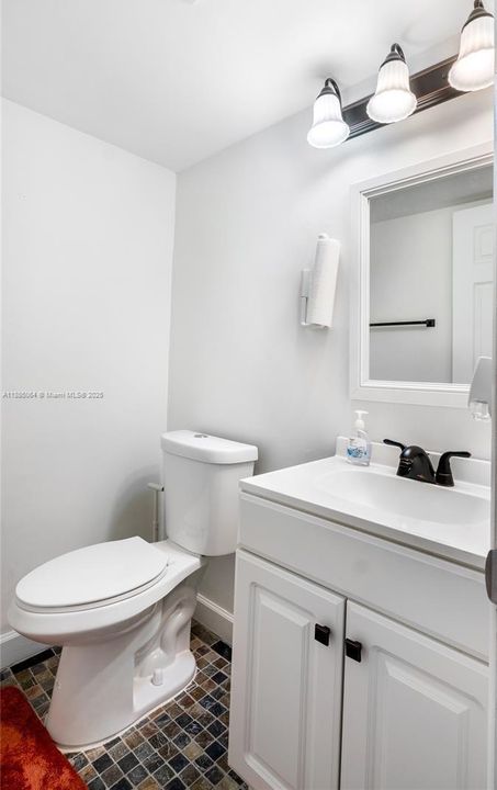 Active With Contract: $255,000 (3 beds, 2 baths, 1545 Square Feet)