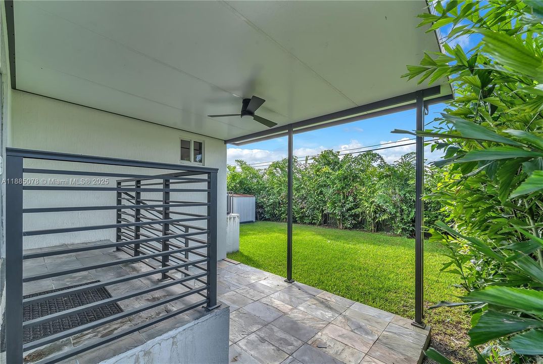 Activo con contrato: $849,000 (4 camas, 2 baños, 1675 Pies cuadrados)