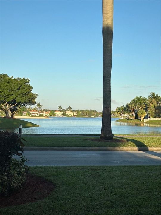 Active With Contract: $1,425,000 (4 beds, 3 baths, 3162 Square Feet)