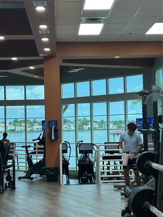 Active With Contract: $1,425,000 (4 beds, 3 baths, 3162 Square Feet)