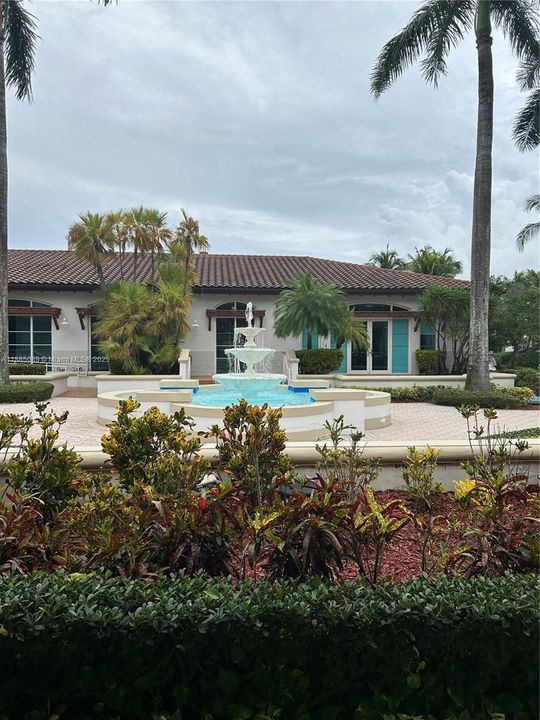 Active With Contract: $1,425,000 (4 beds, 3 baths, 3162 Square Feet)