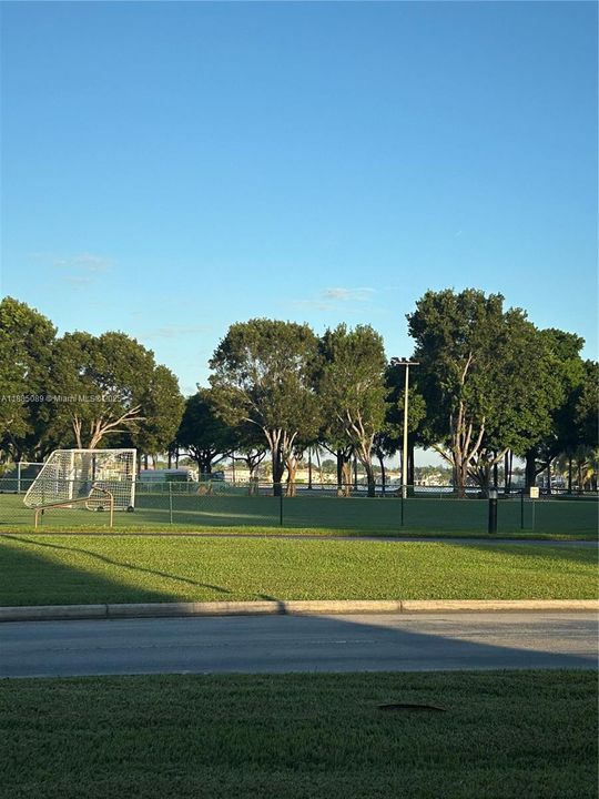 Active With Contract: $1,425,000 (4 beds, 3 baths, 3162 Square Feet)