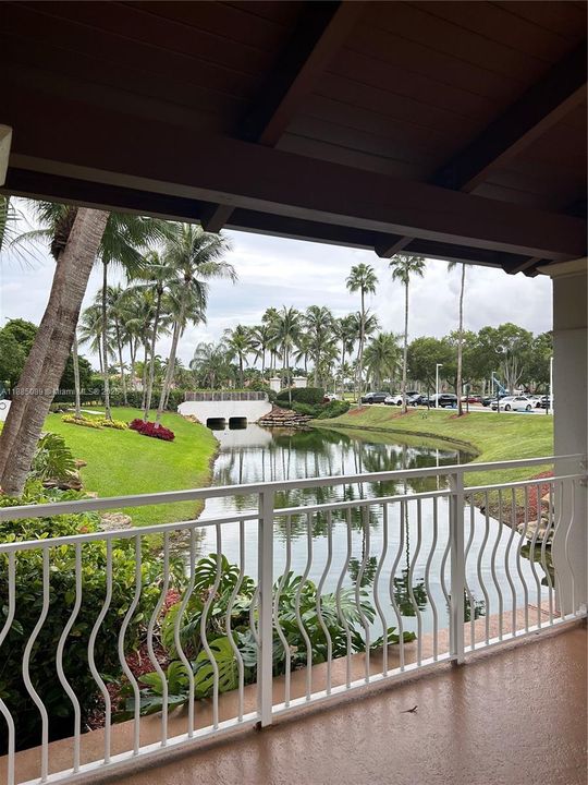 Active With Contract: $1,425,000 (4 beds, 3 baths, 3162 Square Feet)