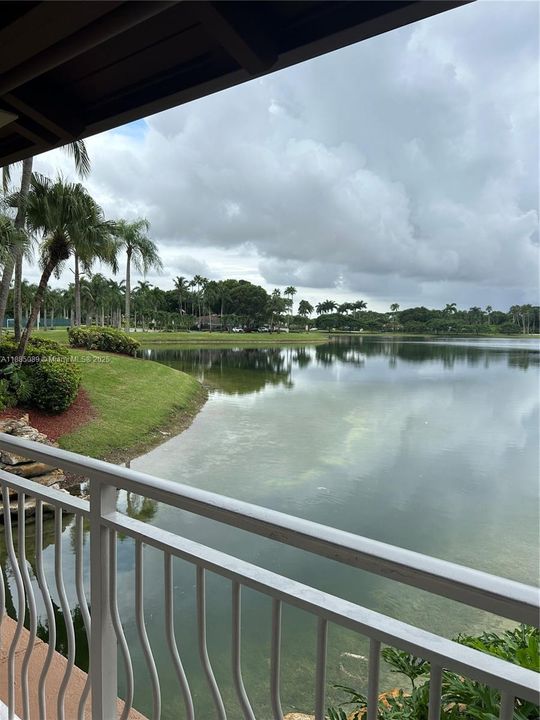 Active With Contract: $1,425,000 (4 beds, 3 baths, 3162 Square Feet)