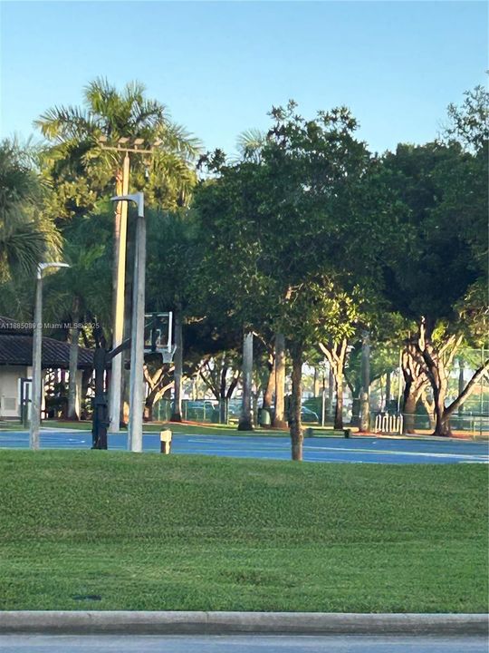 Active With Contract: $1,425,000 (4 beds, 3 baths, 3162 Square Feet)