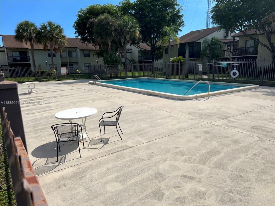 En Venta: $199,000 (2 camas, 2 baños, 816 Pies cuadrados)