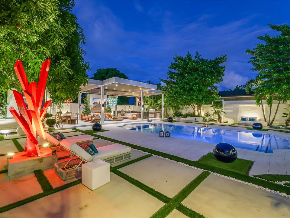 待售: $3,800,000 (4 贝兹, 4 浴室, 2466 平方英尺)