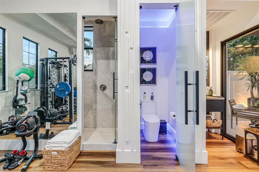 待售: $3,800,000 (4 贝兹, 4 浴室, 2466 平方英尺)