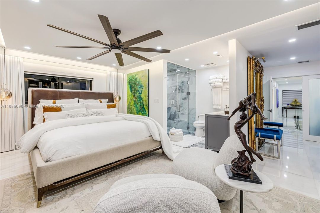 待售: $3,800,000 (4 贝兹, 4 浴室, 2466 平方英尺)