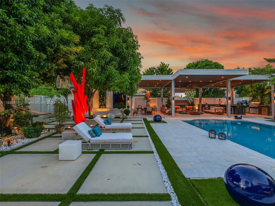 待售: $3,800,000 (4 贝兹, 4 浴室, 2466 平方英尺)