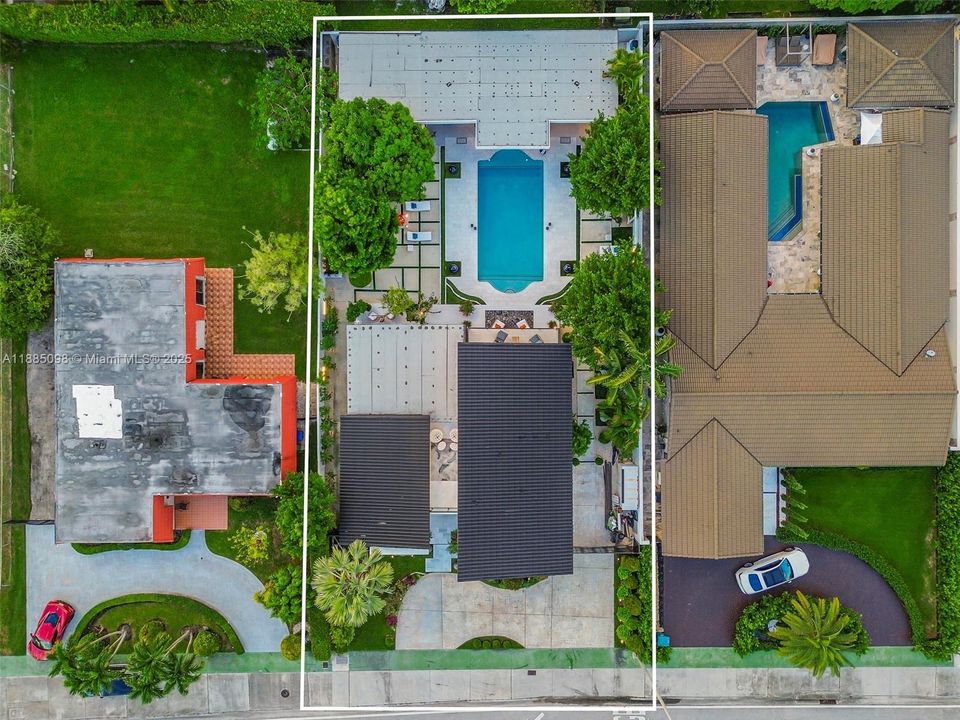 待售: $3,800,000 (4 贝兹, 4 浴室, 2466 平方英尺)