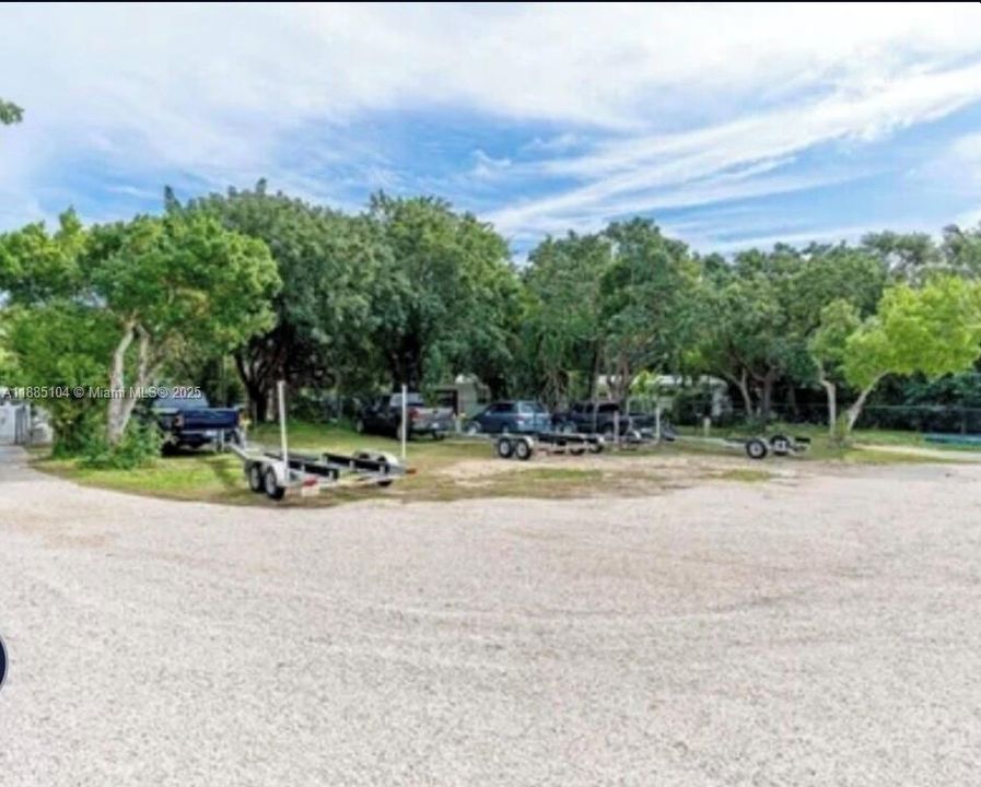 待售: $1,100,000 (3 贝兹, 2 浴室, 1215 平方英尺)