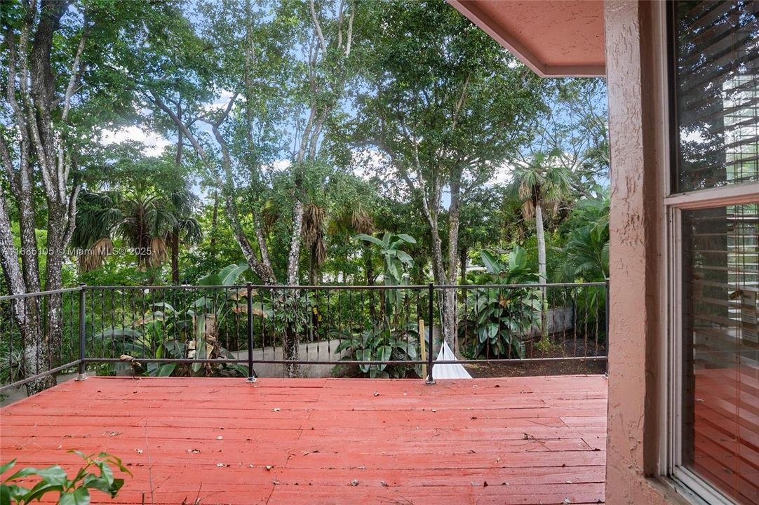 Vendido Recientemente: $679,900 (4 camas, 3 baños, 2680 Pies cuadrados)