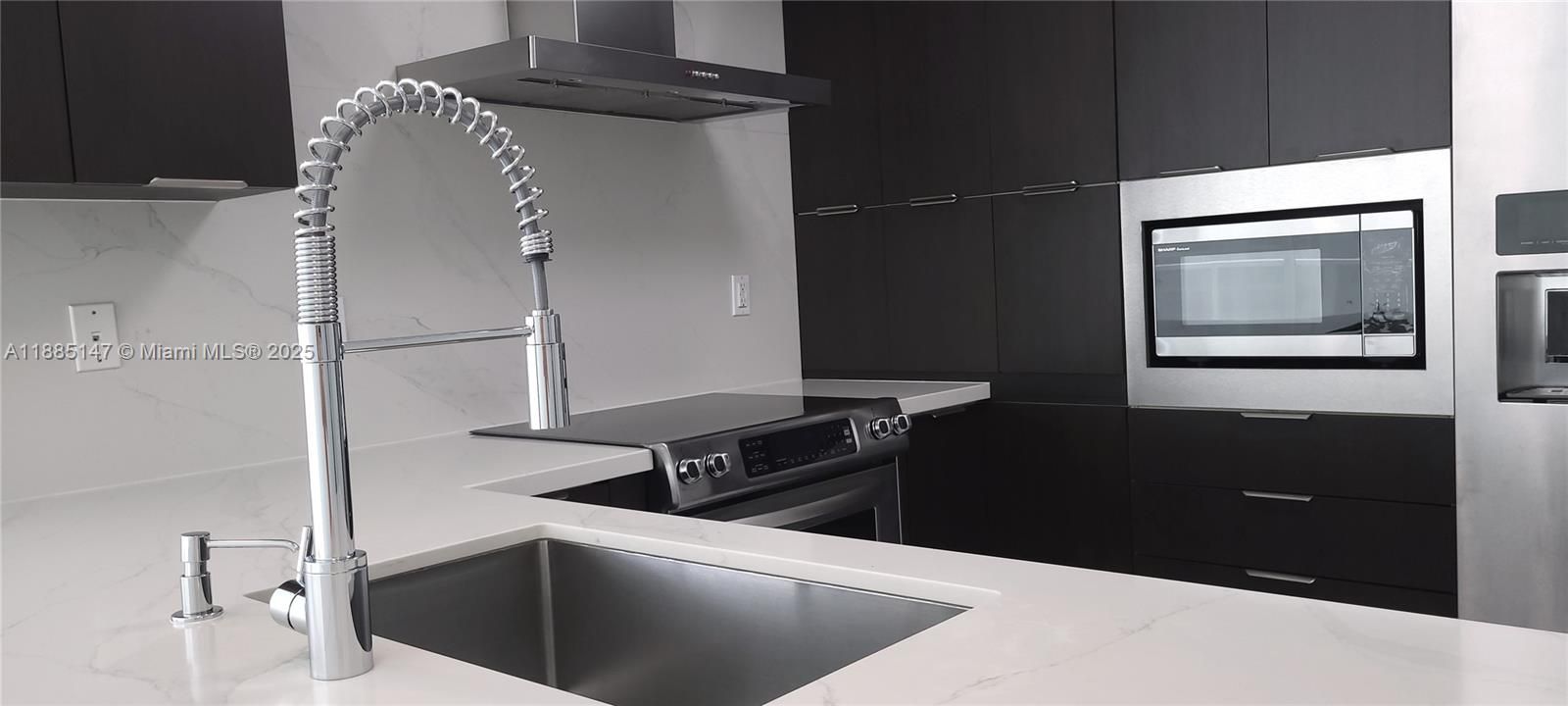 En Venta: $875,000 (3 camas, 2 baños, 1489 Pies cuadrados)