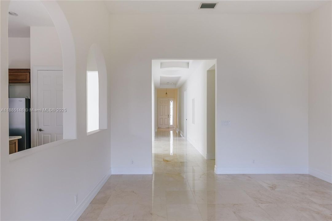 Recently Rented: $5,995 (4 beds, 3 baths, 3075 Square Feet)