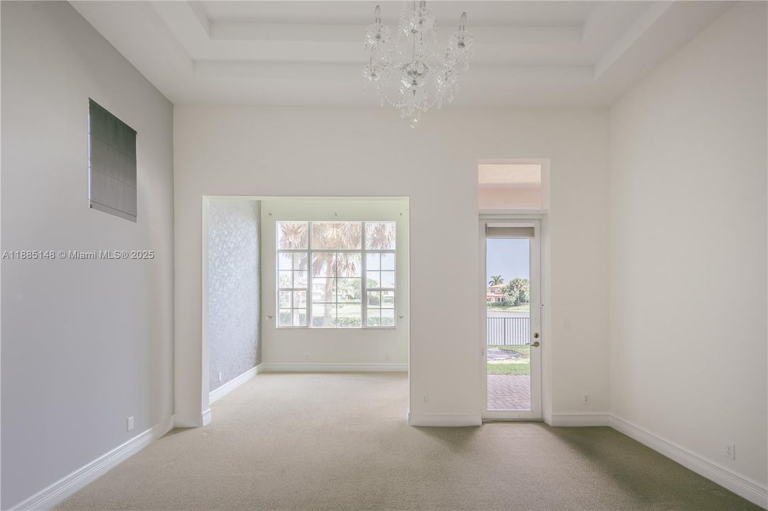 Recently Rented: $5,995 (4 beds, 3 baths, 3075 Square Feet)