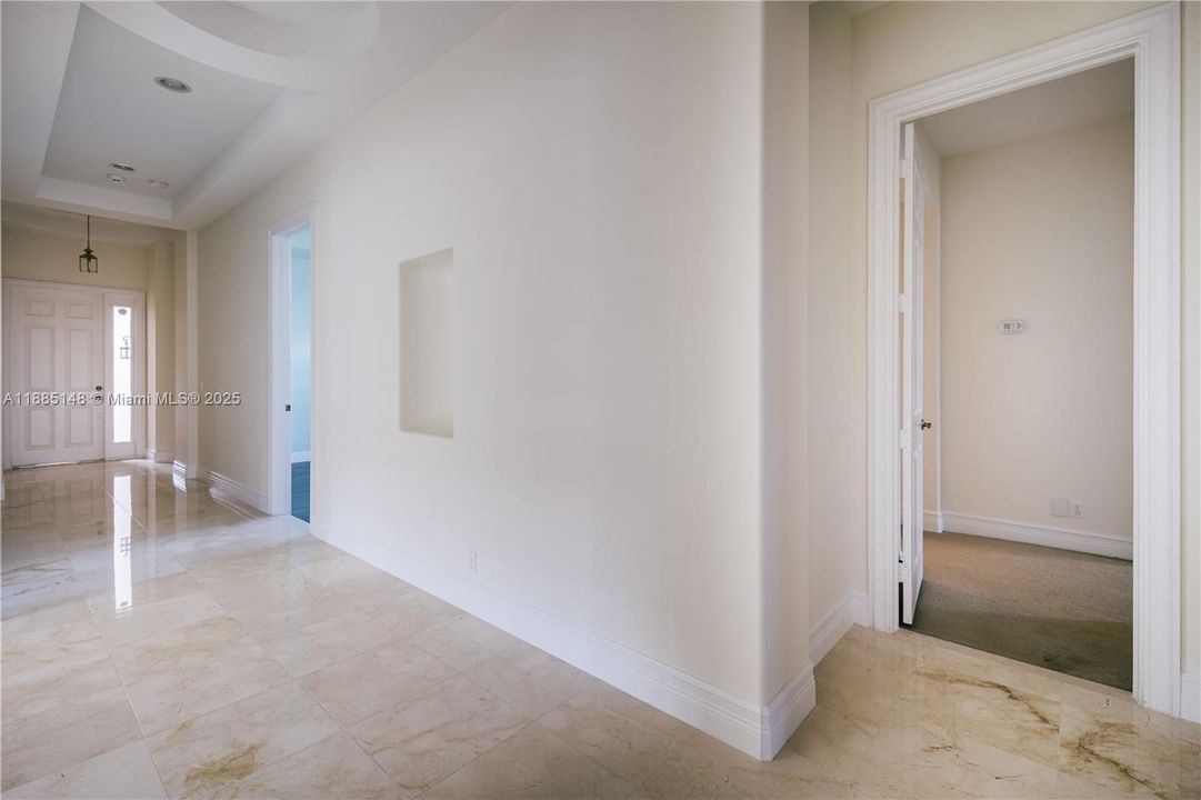 Recently Rented: $5,995 (4 beds, 3 baths, 3075 Square Feet)