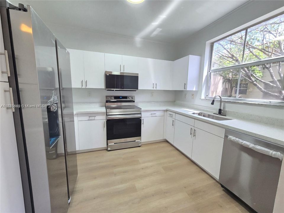 Recently Sold: $505,000 (3 beds, 2 baths, 1447 Square Feet)