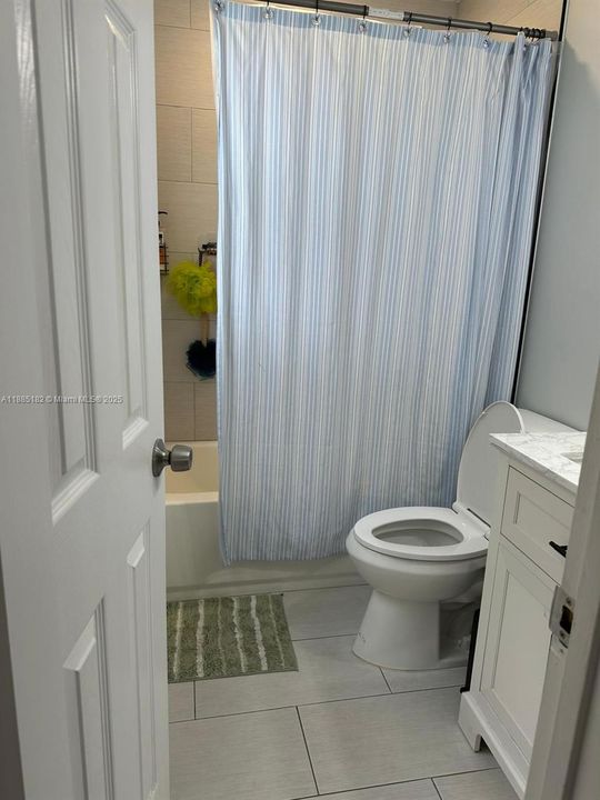 En Venta: $279,000 (2 camas, 2 baños, 1022 Pies cuadrados)