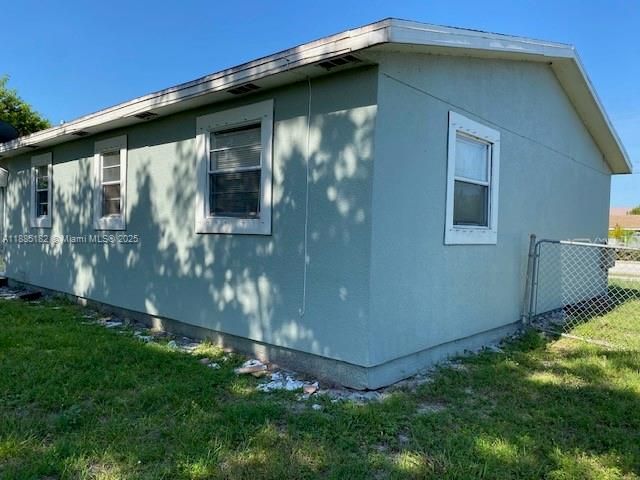 En Venta: $279,000 (2 camas, 2 baños, 1022 Pies cuadrados)