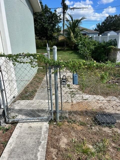 En Venta: $279,000 (2 camas, 2 baños, 1022 Pies cuadrados)