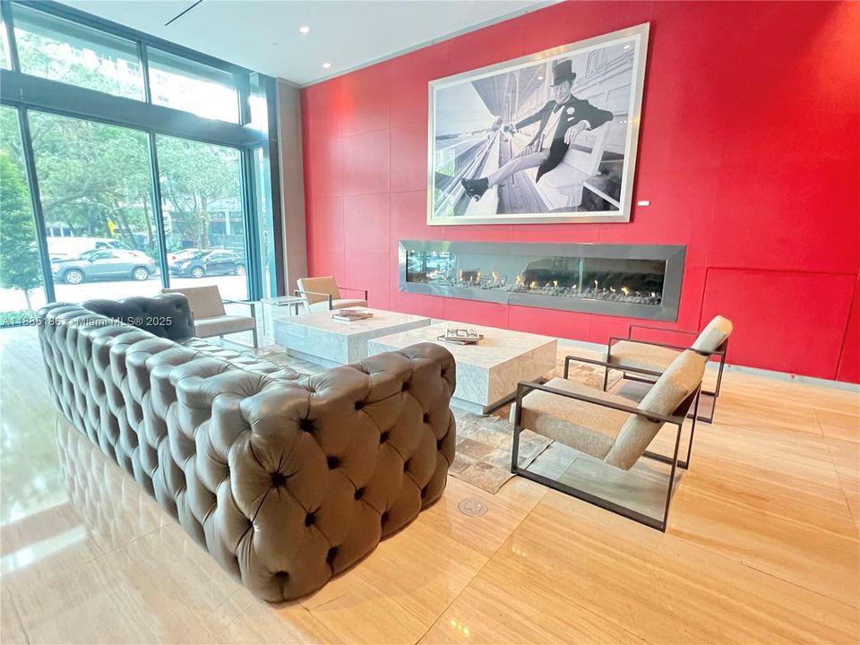 待售: $629,000 (1 贝兹, 1 浴室, 906 平方英尺)